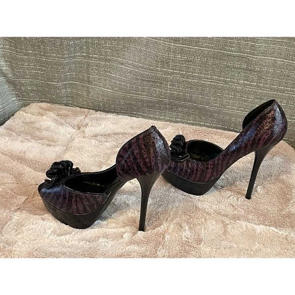 ⭐️⭐️Speed Limit 98  Women's size 9  Black and purple platform high heel with ruf - Picture 2 of 4